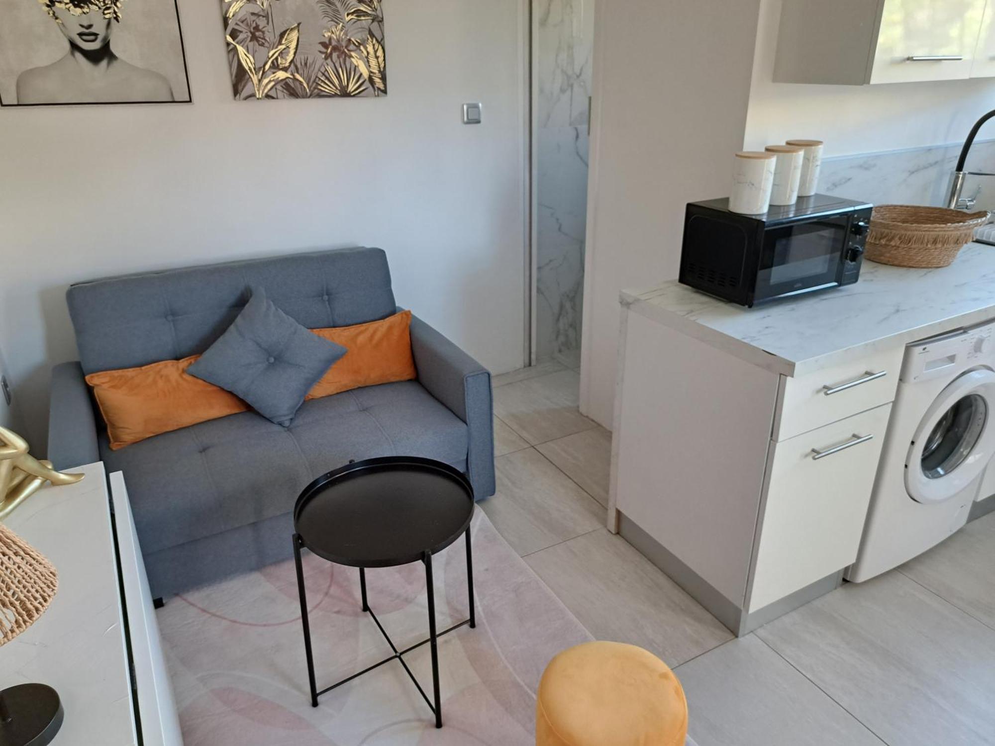 Seduisant Studio Avec Cour Privative La Crau Kültér fotó