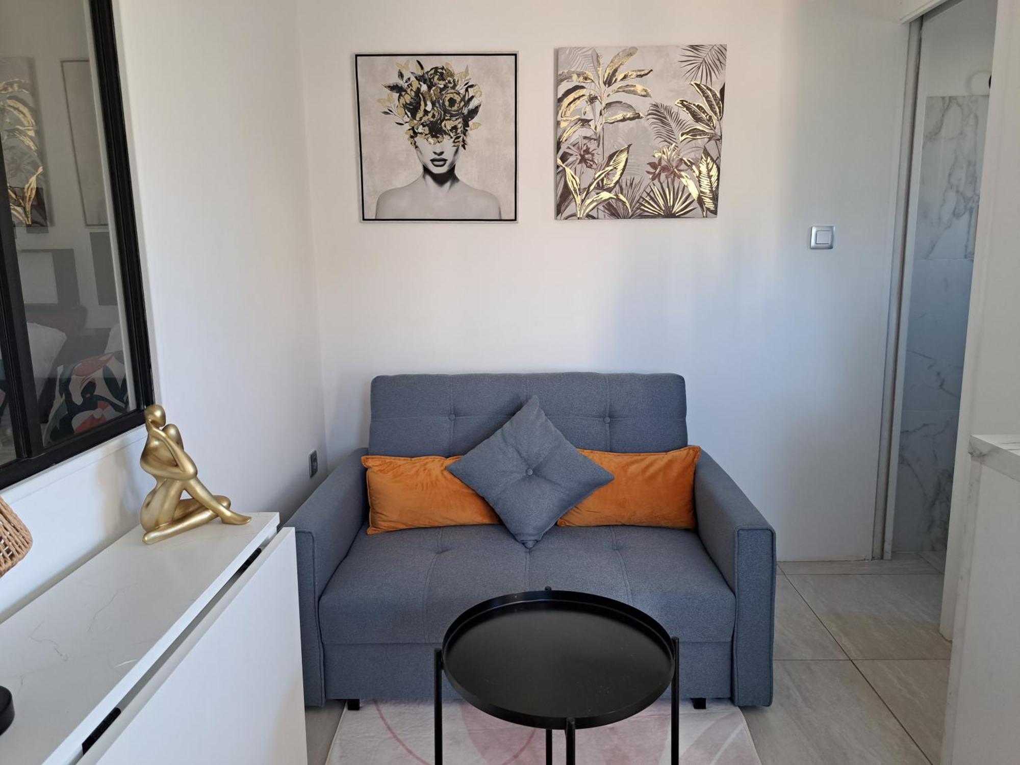 Seduisant Studio Avec Cour Privative La Crau Kültér fotó
